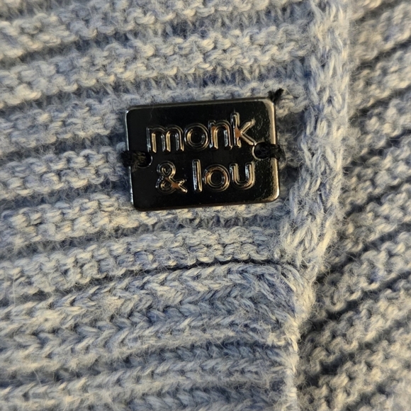 Monk & Lou Blue Women's Sweater With 3/4 Sleeves Size M/L - Picture 3 of 5